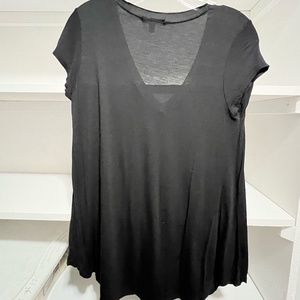 $5 -$10 Sweaters, Tops & Tees!!  Anthropologie Bordeaux S/S Grey V-Neck T XS